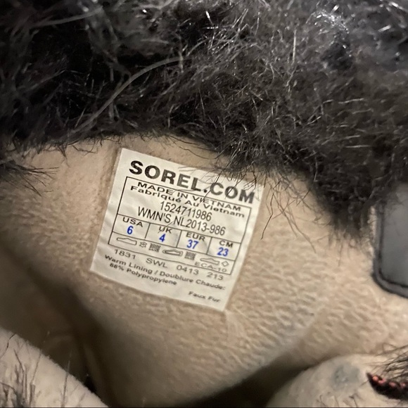 Sorel Boots - Picture 3 of 9